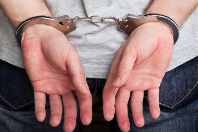Tukang Ojek Pakai Kaus Palu Arit di Tangkap Aparat Polresta Jambi