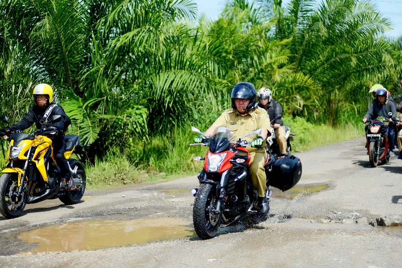 Kecelakaan Tunggal, Gubernur Bengkulu Alami Cidera serius di Bahu Kiri