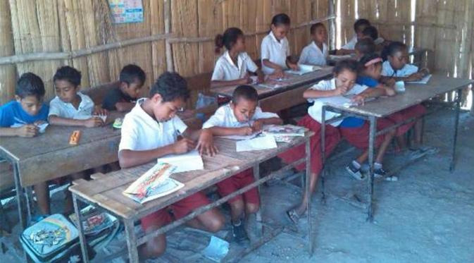 Mendikbud Izinkan Sekolah Himpun Dana dari Masyarakat
