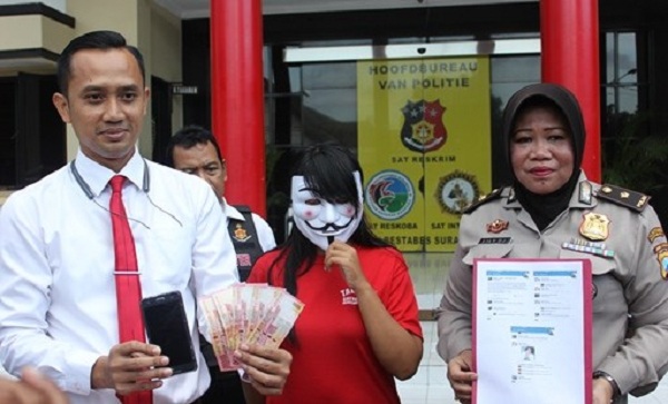 Gunakan Facebook, Wanita muda ini Pasarkan Temannya ke Pria Hidung Belang
