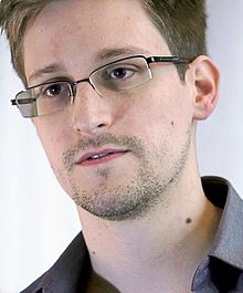 Rusia Perpanjang Izin Menetap Snowden