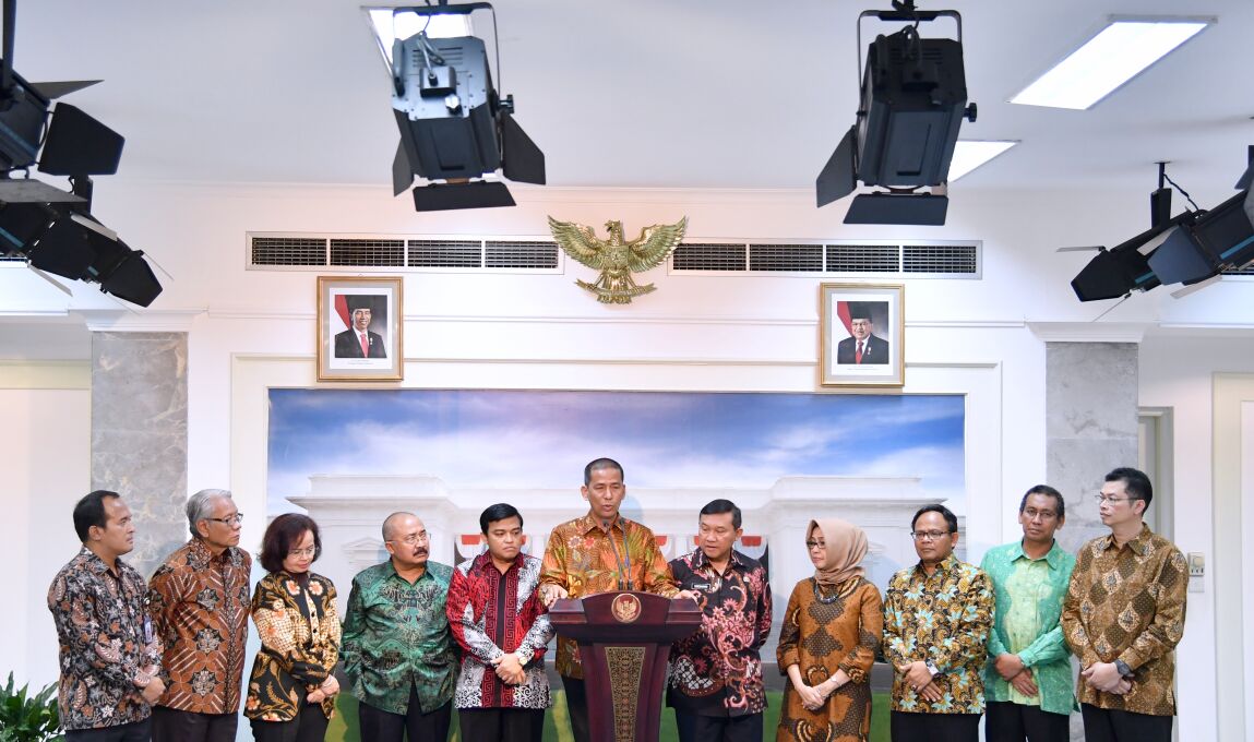 Tim Seleksi serahkan 14 Nama Calon Anggota KPU dan Bawaslu pada Presiden