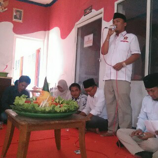 DPC Partai Gerindra Pamekasan Rayakan Ultah Ke-9 ‘Potong Tumpeng’