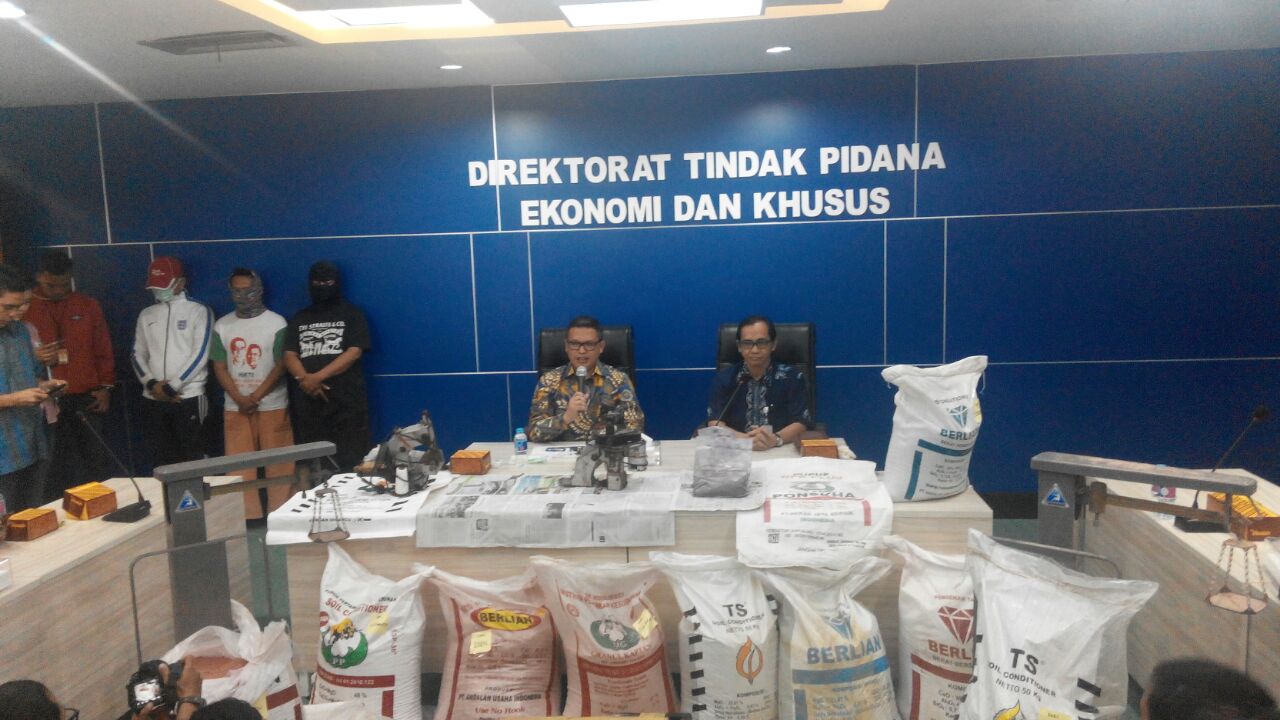 Bareskrim Mabes Polri Bongkar Sindikat Pupuk Palsu di Sukabumi