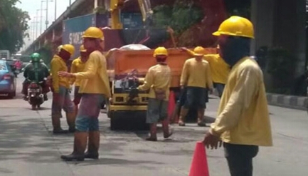 Suku Dinas Bina Marga DKI Jakarta Mulai Memperbaiki Jalan Rusak