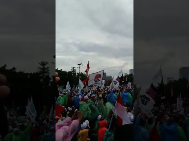 Suasana Aksi 212 Jilid 2 Didepan Gedung DPR/MPR Jakarta