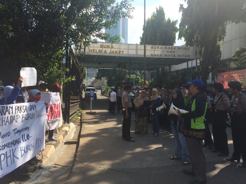 Tampar Perempuan, Kasat Intel Polres Tanggerang di Demo Massa Buruh