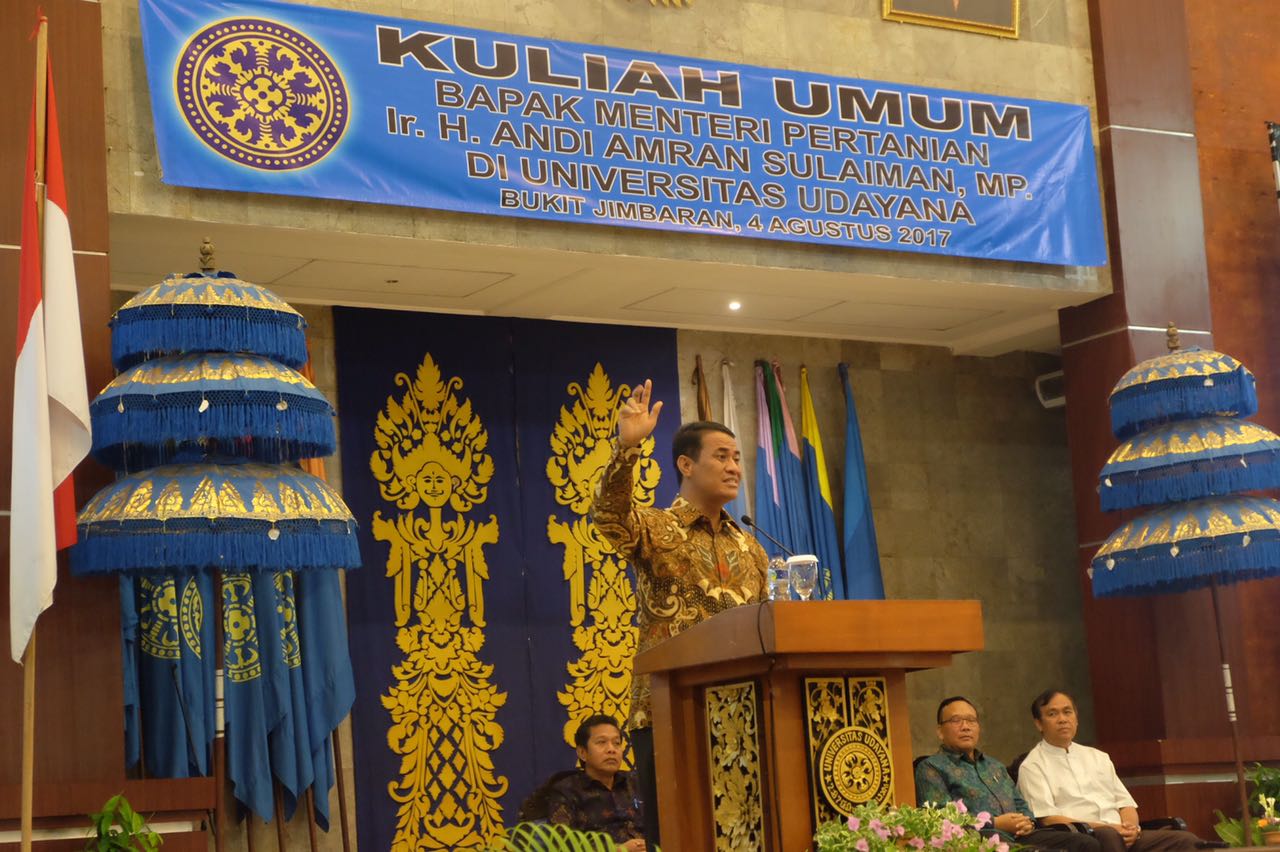 Mentan Beri Kuliah Umum di Universitas Udayana dan Minta Mahasiswa Kerja Keras
