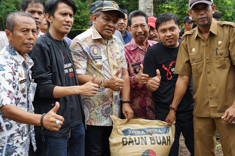 Di Bone, Mekanisasi Pincut Pemuda kembali Bertani