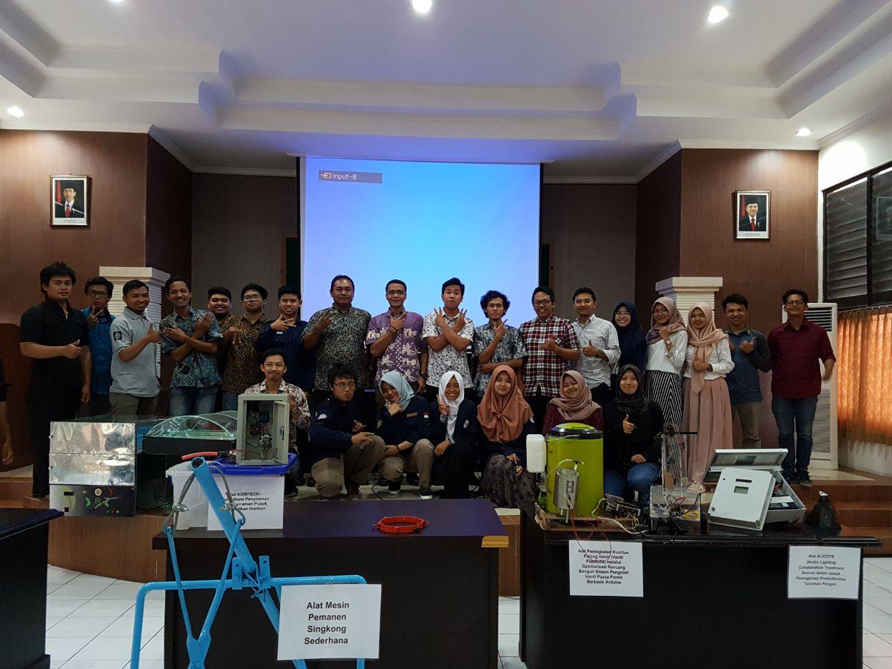Mesin Panen Embun Anti Kemarau ‘Techmak’ Juarai Agriventor 2017-2018