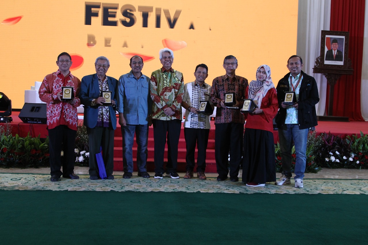 Ngopi Bareng Senator: Ajak Generasi Muda Meraih Mimpi di Festival Beasiswa Nusantara