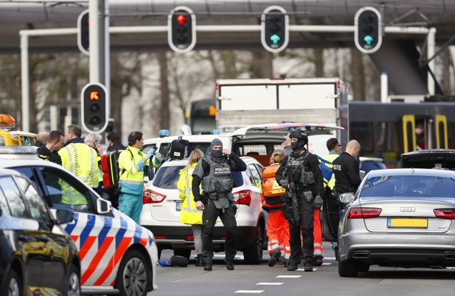 Diduga Teror, Pria Bersenjata Tembaki Kereta Trem di Belanda