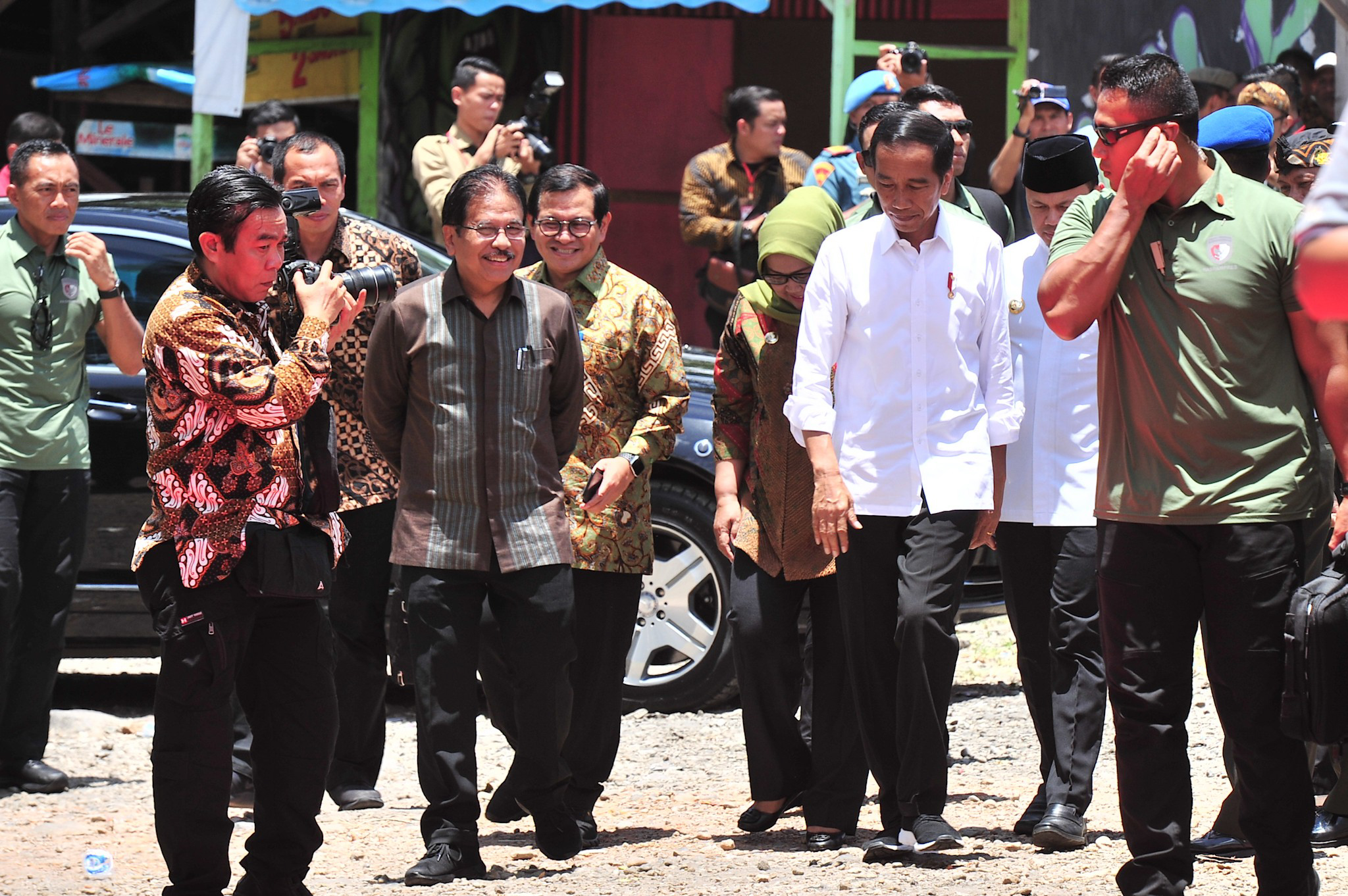 Bagikan 5000 Sertifikat, Jokowi: Hati-Hati Sekarang Banyak Kabar Bohong