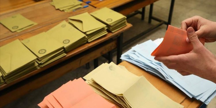 AKP Akan Gugat Suara Tidak Sah di Ankara