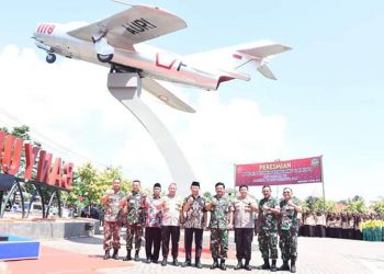 Panglima TNI Resmikan Monumen Pesawat MiG-17 Fresco
