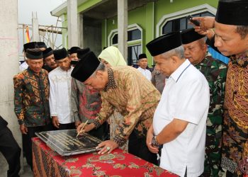 Masyarakat Aia Angek Bangun Masjid Dekat Pasar Sayur, Bupati Apresiasi