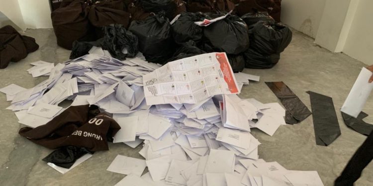 Mengapa Polisi Malaysia Hentikan Penyelidikan Coblos Illegal?