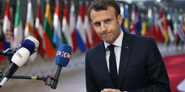 Presiden Perancis Ketakutan dengan Islam Politik