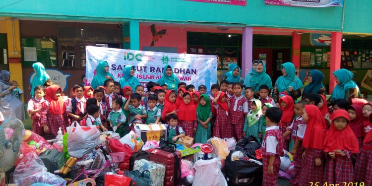 Sambut Ramadan, TK Al-Ukhuwah Sedekahkan Barang Kepada IDC