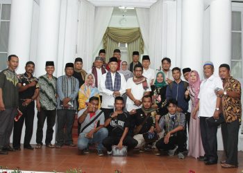 Jalin Silaturahmi, Bupati Irdinansyah Tarmizi Buka Puasa Bareng Wartawan Dan Ormas