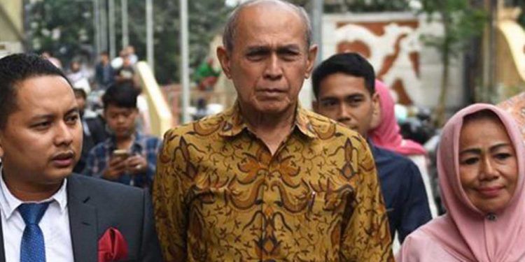 Setelah Jalani Pemeriksaan 28 Jam, Mayjen (Purn) Kivlan Zen Ditahan