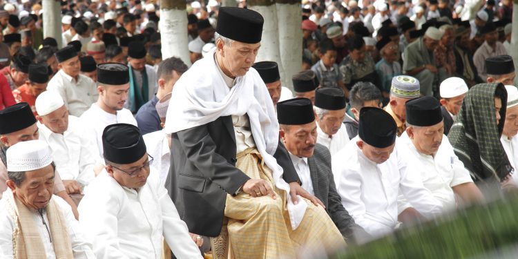 Suasana Khidmat Shalat Idul Fitri 1440 H di Batusangkar