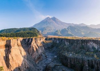 Gempa Guguran Terjadi Dua Kali di Gunung Merapi