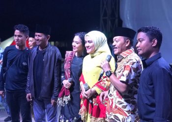 Walau Diguyur Hujan Lebat, Penutupan Lintau Expo Tetap Meriah