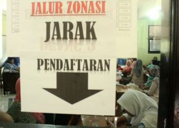 Hak Pendidikan Anak Diuji Sistem Zonasi