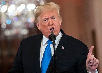 Trump Beri Sanksi Pemimpin Spiritual Iran