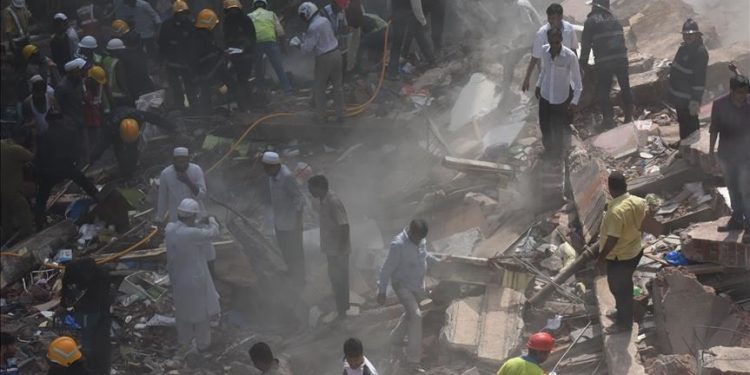 Tembok Runtuh di Mumbai, Tewaskan 16