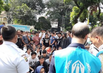Pengungsi Internasional Desak UNHCR Temui Mereka