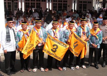 Bupati Irdinansyah Tarmizi Lepas Jamaah Haji, Wabup Tunaikan Rukun Islam Kelima