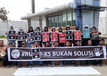 Masyarakat Samarinda Aksi Tolak RUU P-KS