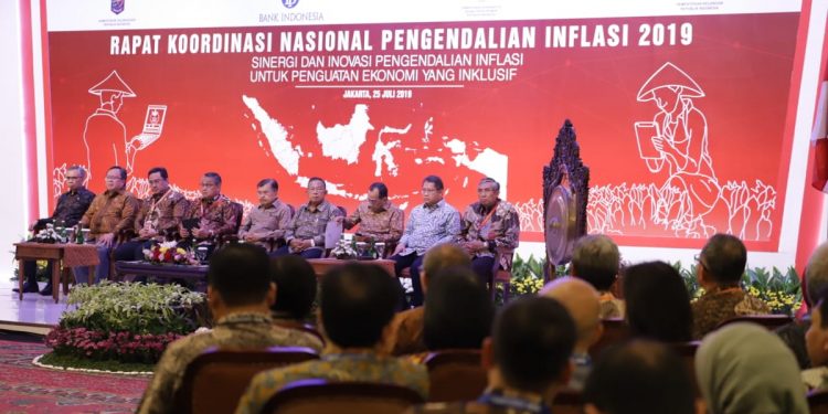 Agar Ekonomi Stabil, Wapres JK Himbau Kepala Daerah Untuk Menjaga Inflasi
