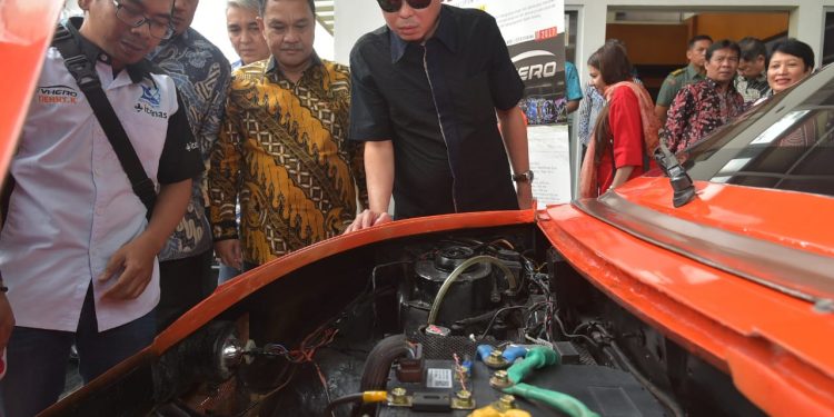 Menunggu Perpres, Kementerian ESDM Siapkan Infrastruktur Pendukung Mobil Listrik