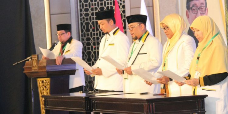 Wajib Perjuangkan Janji, Caleg PKS Tandatangan Pakta Integritas