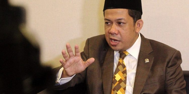 Impor Rektor Asing, Fahri Hamzah Sebut Pemerintah Tidak Mampu Modernisasi Kampus