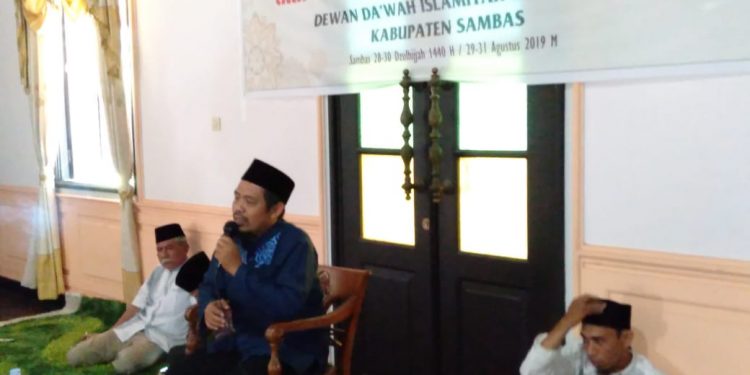 Ketua DDII Sambas: Da’i Harus Lebih Sensitif Sosial