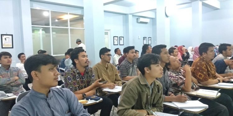 Sudut Pandang Pemberitaan Dipengaruhi Ideologi Media