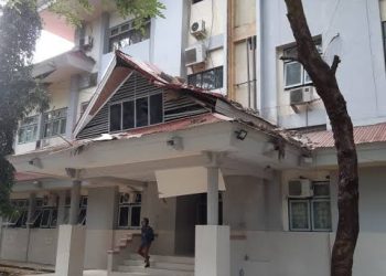 Ambon Diguncang Gempa 6,8 Skala Richter