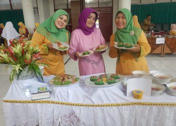 Makanan Kudapan PMT-AS TPPKK Tanah Datar Juara Satu Sumbar