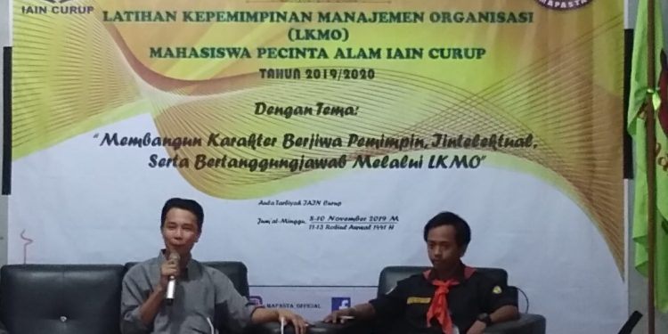 Hadiri LKMO, Fikri Berikan 8 Kunci Sukses ke Mahasiswa IAIN