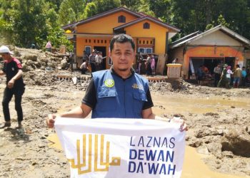 Dewan Dakwah Sumbar Bantu Korban Banjir Galodo