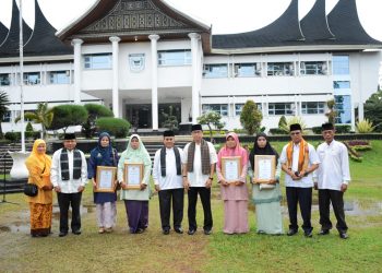 Hebat, ASN Teladan Tanah Datar Kembali Dapat Reward Umroh