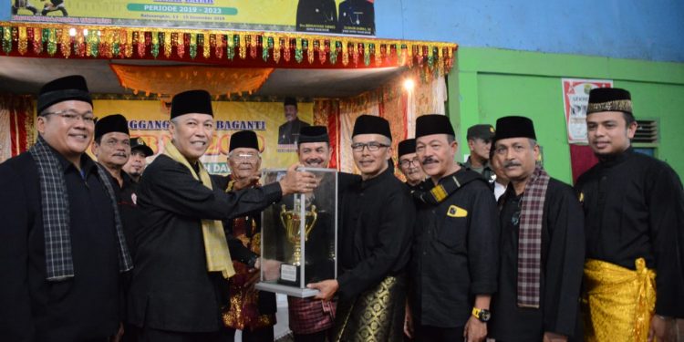 Lestarikan Seni Budaya Daerah, Bupati Irdinansyah Tarmizi Usulkan Guru Silat Dapat Insentif