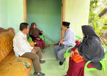 Anggota DPRD Kota Bengkulu Komisi III Kunjungi Anak Janda Lumpuh Putus Sekolah