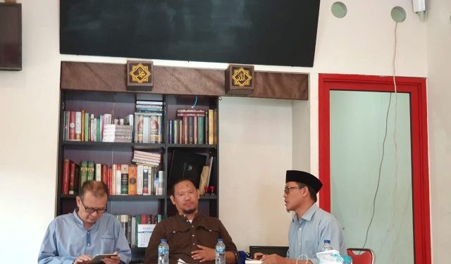 Beberkan Pengalaman Menjadi Takfiri, Haris Amir Falah Luncurkan Buku