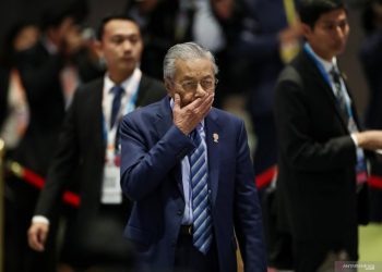 Dr. Mahatir Kembali Mendapat Dukungan, Muhyiddin Bisa Gagal Jadi PM Malaysia.
