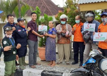 WMI Solok Raya Distribusikan Bantuan Sembako Dan Masker Untuk Dhuafa